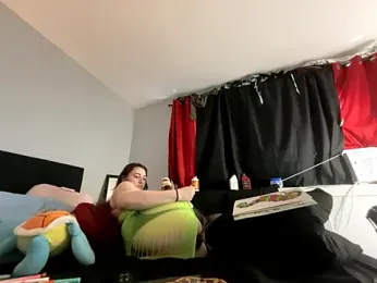 Snowbunnycake_131 — Stripchat recorded stream image, 15.08.2025 13:30