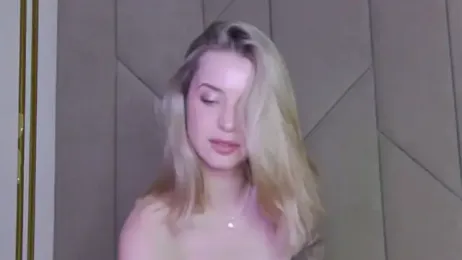 Touch_me — Stripchat recorded stream image, 16.08.2025 15:30