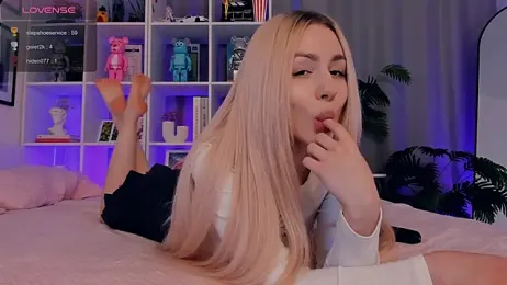 Emilyrighter1 — Stripchat recorded stream image, 16.08.2025 19:10