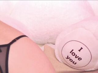 Naomi Bea — Flirt4free recorded stream screenshot (17 Aug 2025)