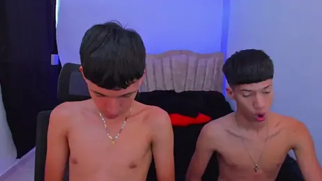 Juan_Nd_Steven — Stripchat recorded stream image, 17.08.2025 13:00