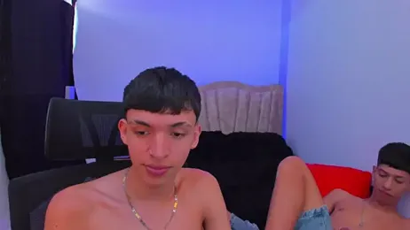 Juan_Nd_Steven — Stripchat recorded stream image, 17.08.2025 13:00