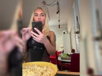 Tvoyasamka77 — Bongacams recorded stream image, 17.08.2025 13:10