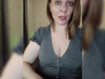 Veronika_Gold — Bongacams recorded stream image, 14.02.2025 03:40