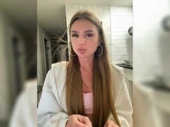 SweetyMia — Bongacams recorded stream screenshot (18 Aug 2025)