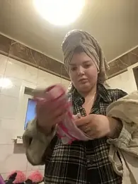 OdriOlsens — Stripchat recorded stream screenshot (14 Feb 2025)