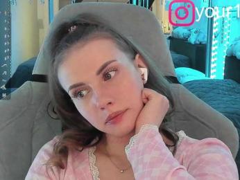 VikkiExtraCheese — Bongacams recorded stream image, 18.08.2025 16:40