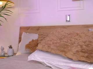 alana-haze — Camsoda recorded stream image, 20.08.2025 03:00