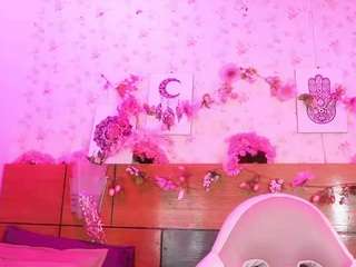 mssburbuja — Camsoda recorded stream image, 20.08.2025 03:00
