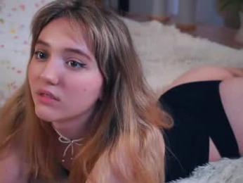 pinkncrazy — Chaturbate recorded stream screenshot (14 Feb 2025)