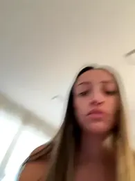 BelleLouiseVp — Stripchat recorded stream screenshot (21 Aug 2025)