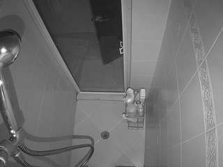 voyeurcam-baileybase-shower — Camsoda recorded stream image, 16.08.2025 18:30