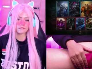 lilapop4 — Camsoda recorded stream image, 21.08.2025 13:10