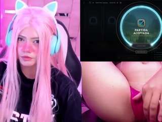 lilapop4 — Camsoda recorded stream image, 21.08.2025 13:10