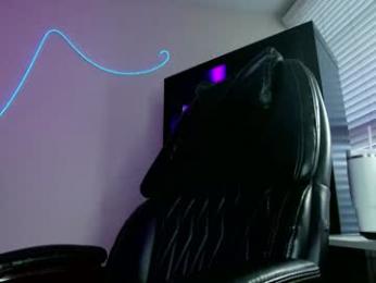 oliviaowens — Chaturbate recorded stream image, 22.08.2025 01:10
