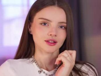 bellacle — Chaturbate recorded stream image, 22.08.2025 07:30