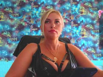 Mistress-Gwen — Bongacams recorded stream image, 23.08.2025 04:10