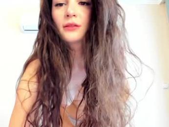 elaanna — Chaturbate recorded stream image, 24.08.2025 06:30