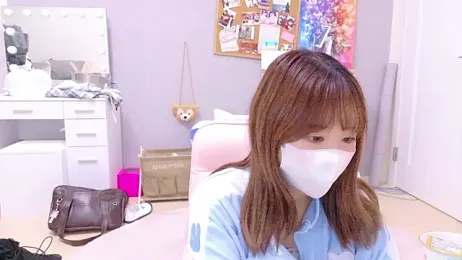 Yui-Ch — Stripchat recorded stream image, 25.08.2025 13:00