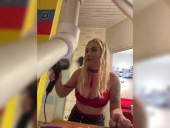 Tvoyasamka77 — Bongacams recorded stream image, 25.08.2025 15:20