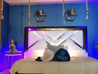lady-brownn — Camsoda recorded stream image, 25.08.2025 11:30