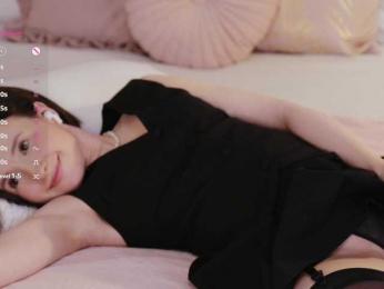 MissEssie — Bongacams recorded stream screenshot (25 Aug 2025)