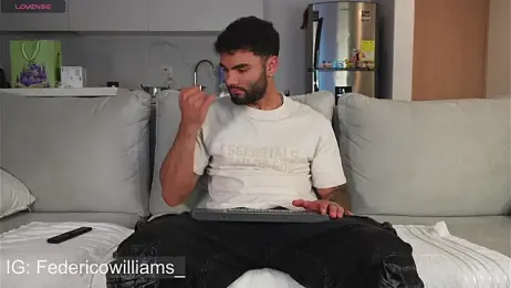 Derek_w — Stripchat recorded stream screenshot (26 Aug 2025)