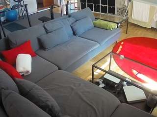 voyeurcam-julmodels-living-3 — Camsoda recorded stream image, 16.08.2025 18:30