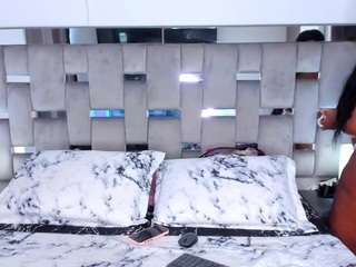 cammiila — Camsoda recorded stream image, 26.08.2025 19:50