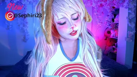 seraphine23 — Stripchat recorded stream image, 27.08.2025 04:00