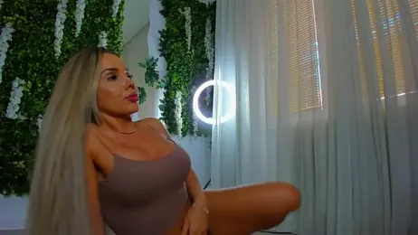 VivienCarter — Stripchat recorded stream image, 27.08.2025 04:30