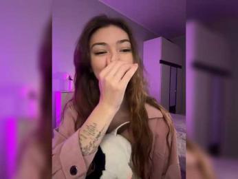 ShyAlya — Bongacams recorded stream image, 28.08.2025 18:30