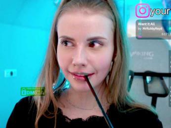 VikkiExtraCheese — Bongacams recorded stream image, 29.08.2025 02:20