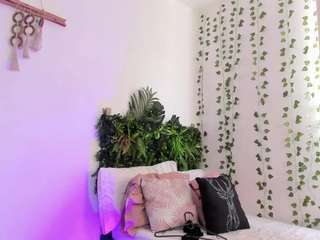 karlyee — Camsoda recorded stream image, 29.08.2025 14:00