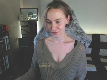 Adamova_Eva — Bongacams recorded stream screenshot (14 Feb 2025)