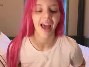 lesi_moonie — Chaturbate recorded stream screenshot (15 Feb 2025)