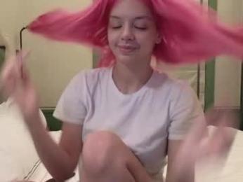 lesi_moonie — Chaturbate recorded stream screenshot (15 Feb 2025)