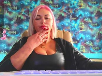 Mistress-Gwen — Bongacams recorded stream image, 04.09.2025 04:00
