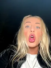 Strongqueen — Stripchat recorded stream image, 05.09.2025 22:20