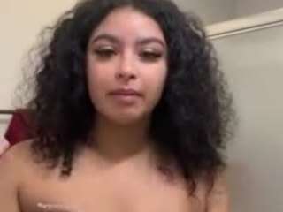 mmmmmmlia — Camsoda recorded stream screenshot (15 Feb 2025)