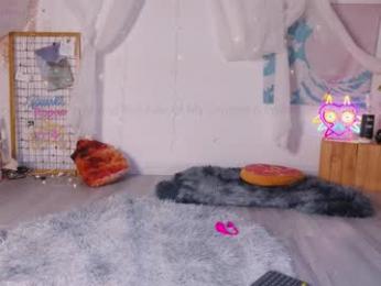 mollyflwers — Chaturbate recorded stream image, 09.09.2025 17:00