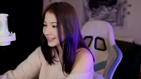 Traharaa — Stripchat recorded stream screenshot (10 Sep 2025)