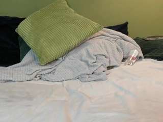 karlyee — Camsoda recorded stream image, 11.09.2025 17:50