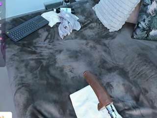 angie-roses — Camsoda recorded stream image, 11.09.2025 22:50