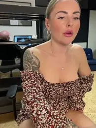 EmaSalis — Stripchat recorded stream image, 16.02.2025 14:00