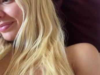 lesi_moonie — Chaturbate recorded stream screenshot (14 Sep 2025)