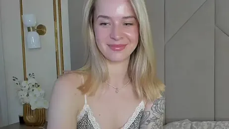 Touch_me — Stripchat recorded stream image, 14.09.2025 17:00