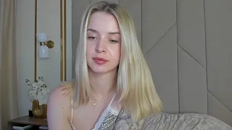 Touch_me — Stripchat recorded stream image, 14.09.2025 17:00