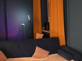 inspiration_in_frame — Chaturbate recorded stream image, 16.09.2025 15:30