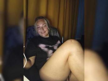 Tanysha-1 — Bongacams recorded stream image, 17.09.2025 03:50